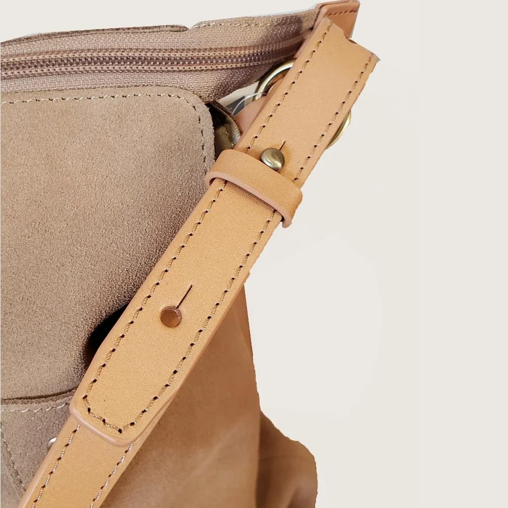 Time For Me Hobo Bag NWT - Picture 6 of 10